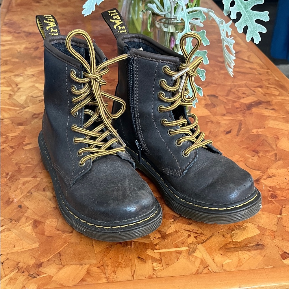 Kids Dr Martens 1460 boots size 12
